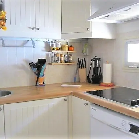 3 Pieces 6 Pers Avec Terrasse, Clim, Piscine Privee, Parking - Fr-1-251-81