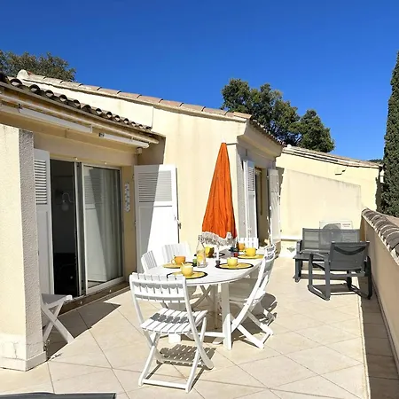 3 Pieces 6 Pers Avec Terrasse, Clim, Piscine Privee, Parking - Fr-1-251-81 Апартаменты *