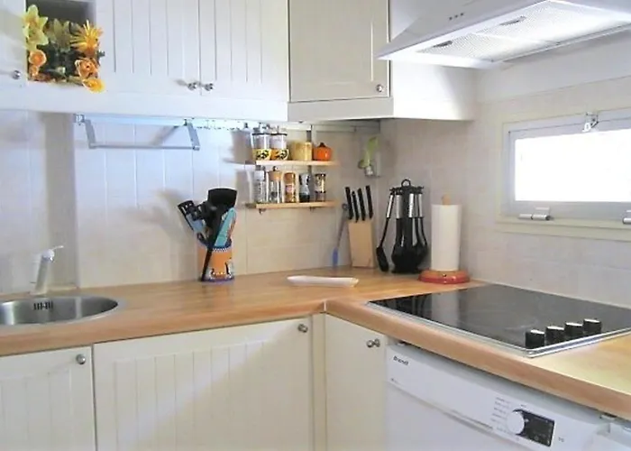 3 Pieces 6 Pers Avec Terrasse, Clim, Piscine Privee, Parking - Fr-1-251-81